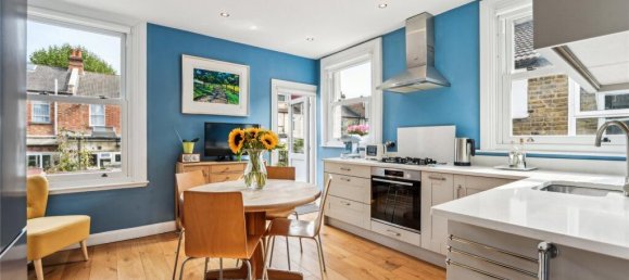 3 Schlafzimmer Wohnung in London, United Kingdom, Nr. 12935 2