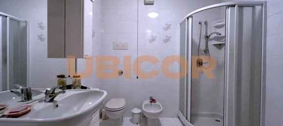 3 bedrooms Penthouse in Albignasego, Italy No. 182218 5