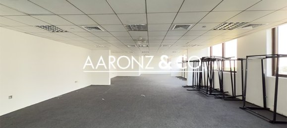 4015m² Office in Dubai Investment Park, UAE No. 120053 3