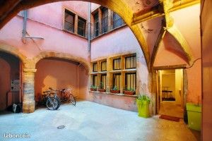 Apartamento de 2 dormitorios en Lyon, France No. 339332