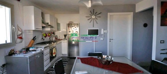 Квартира с 4 комнатами в Рагуза, Италия № 137328 2