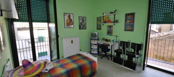 Квартира с 4 комнатами в Рагуза, Италия № 137328 9