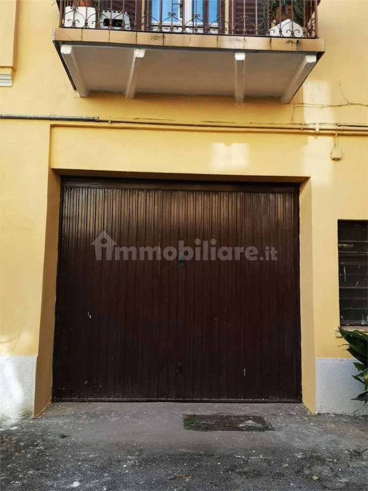 22m² Garage in Tortona, Italy No. 346354