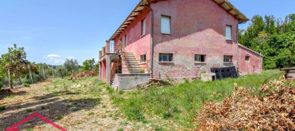 5 rooms House in Potenza Picena, Italy No. 261174 10