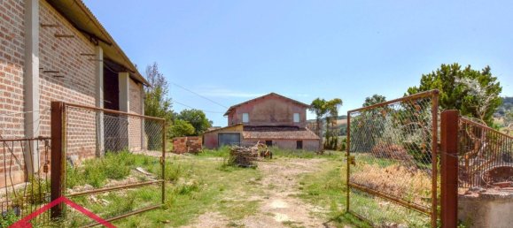 5 rooms House in Potenza Picena, Italy No. 261174 5