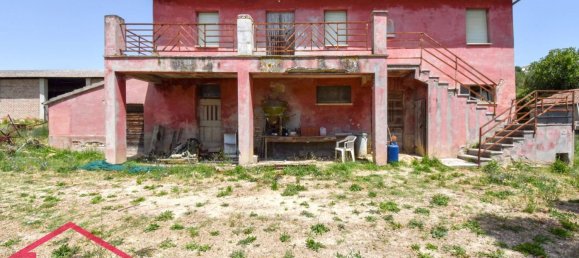 5 rooms House in Potenza Picena, Italy No. 261174 2