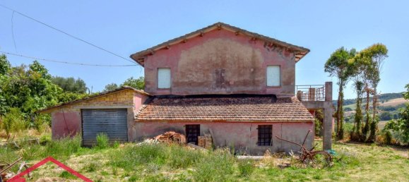 5 rooms House in Potenza Picena, Italy No. 261174 9