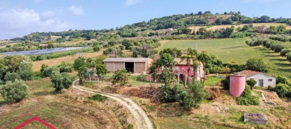 5 rooms House in Potenza Picena, Italy No. 261174 6