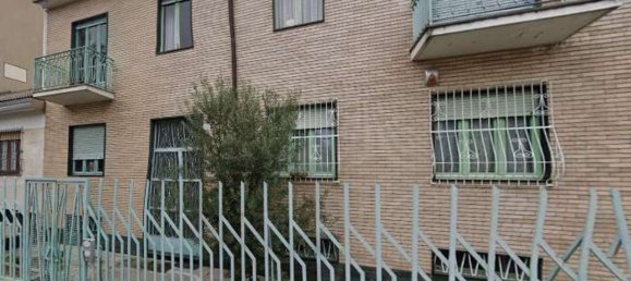 5 rooms Apartment in Grugliasco, Italy No. 299838 4