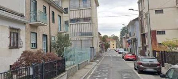 5 rooms Apartment in Grugliasco, Italy No. 299838 5