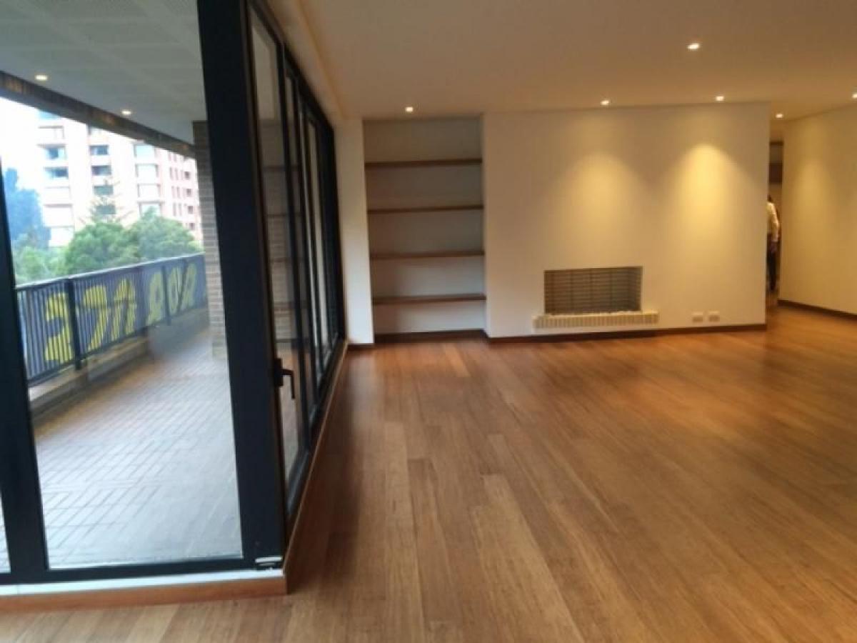 3 bedrooms House in Bogota, Colombia No. 13454