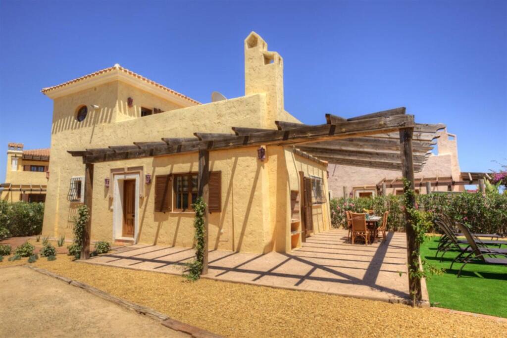 4 bedrooms Villa in Cuevas del Almanzora, Spain No. 38263