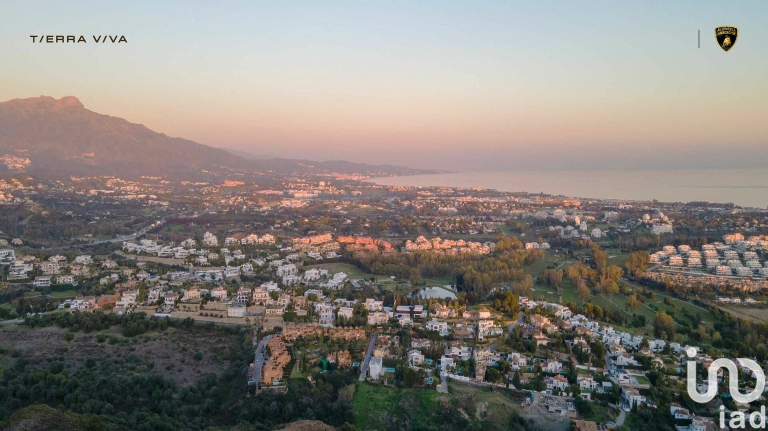 Casa de 5 dormitorios en Benahavís, Spain No. 293755