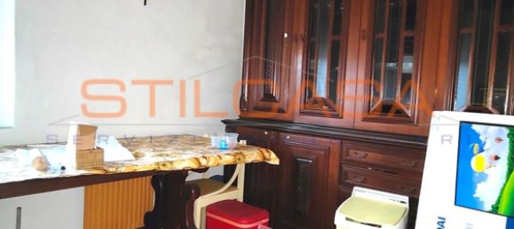 Квартира с 3 комнатами в Пезаро, Италия № 120018 10