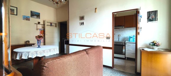 Квартира с 3 комнатами в Пезаро, Италия № 120018 2