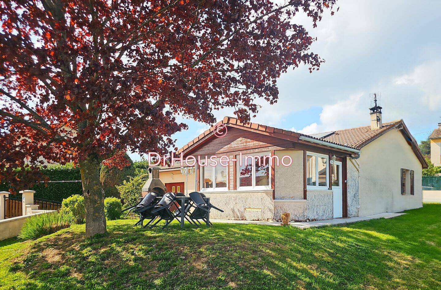 3 Schlafzimmer Haus in Loire, France, Nr. 360925