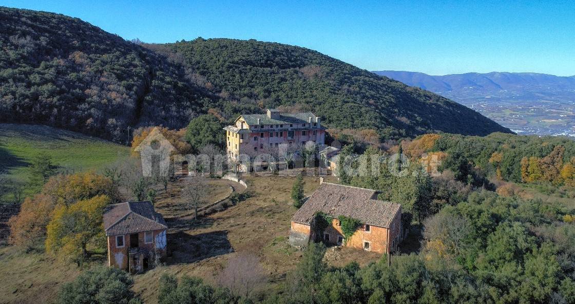 20 bedrooms House in Spoleto, Italy No. 84214