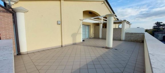 2 chambres Penthouse à Oppeano, Italy No. 172756 4