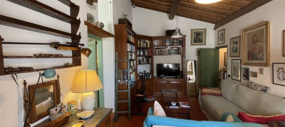 8 rooms Villa in Florence, Italy No. 120565 10