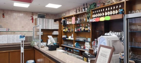 2 rooms Commercial property in Novara, Italy No. 56141 3