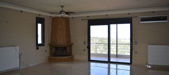 Propiedad comercial de 3 dormitorios en Chania, Greece No. 244 2