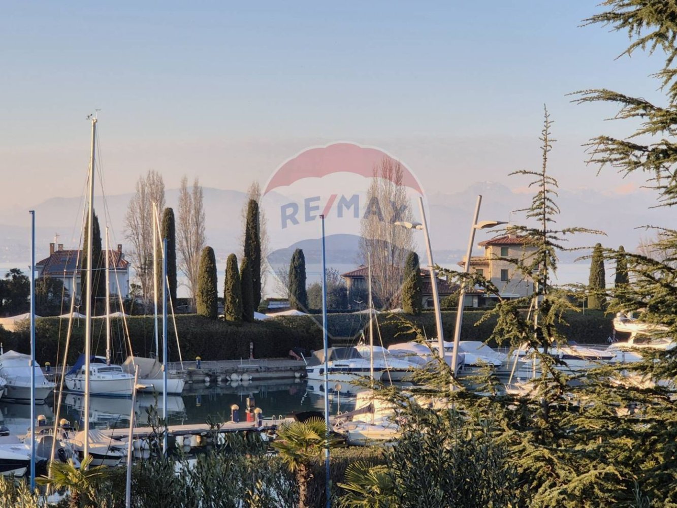 1 bedroom Apartment in Sirmione, Italy No. 52581