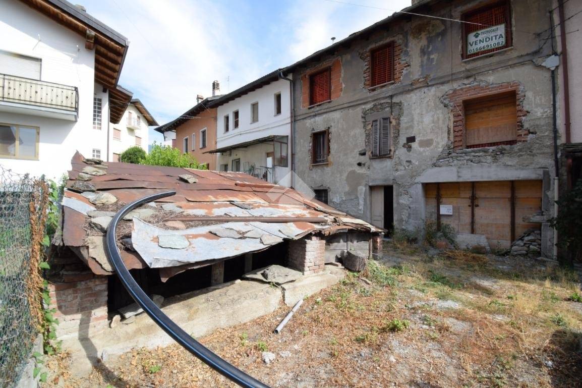 3 bedrooms House in Chatillon, Italy No. 340618