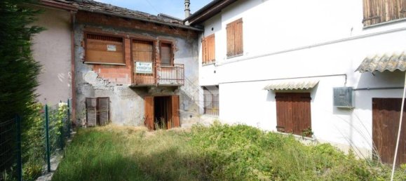 3 bedrooms House in Chatillon, Italy No. 340618 2