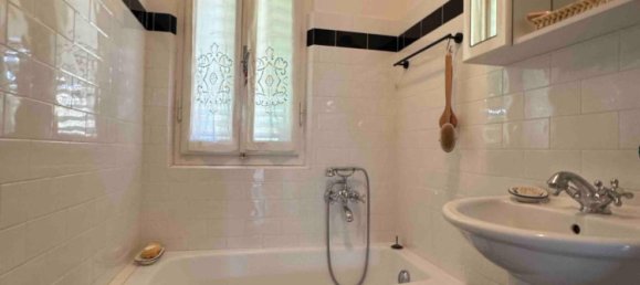 4 bedrooms Apartment in Pietrasanta, Italy No. 323052 27