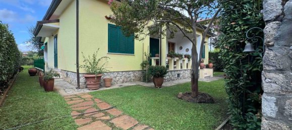 4 bedrooms Apartment in Pietrasanta, Italy No. 323052 4