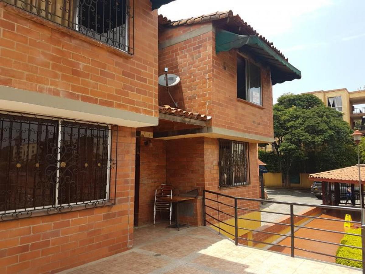 3 bedrooms House in Valle del Cauca, Colombia No. 7518