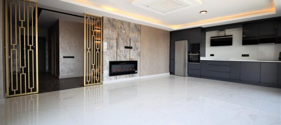 Villa 4+1 in Kargicak, Turkey No. 16499 16