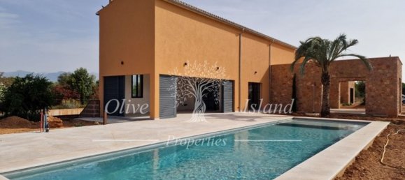 4 bedrooms Villa in Santa Maria Del Cami, Spain No. 176899 2