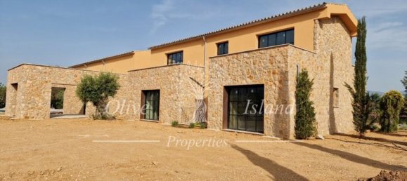 4 bedrooms Villa in Santa Maria Del Cami, Spain No. 176899 3