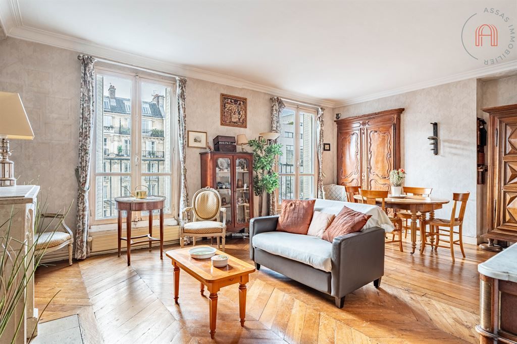 Квартира с 3 спальнями в Париж, Франция № 139713