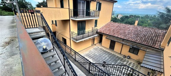 3 rooms Apartment in Soriano nel Cimino, Italy No. 122739 2