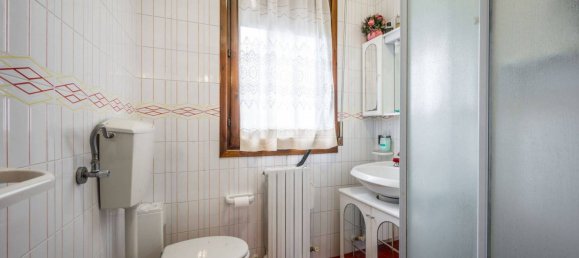 3 bedrooms House in Malalbergo, Italy No. 261810 21