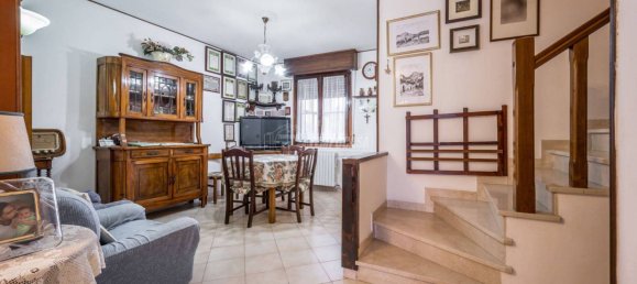 3 bedrooms House in Malalbergo, Italy No. 261810 2