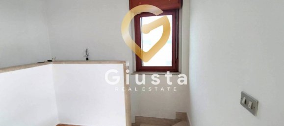 4 rooms House in Brindisi, Italy No. 41914 39