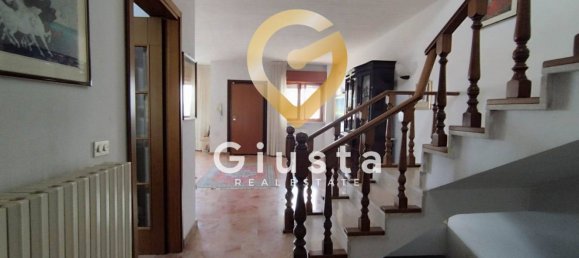 4 rooms House in Brindisi, Italy No. 41914 40
