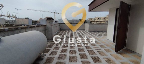 4 rooms House in Brindisi, Italy No. 41914 3