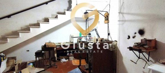 4 rooms House in Brindisi, Italy No. 41914 34