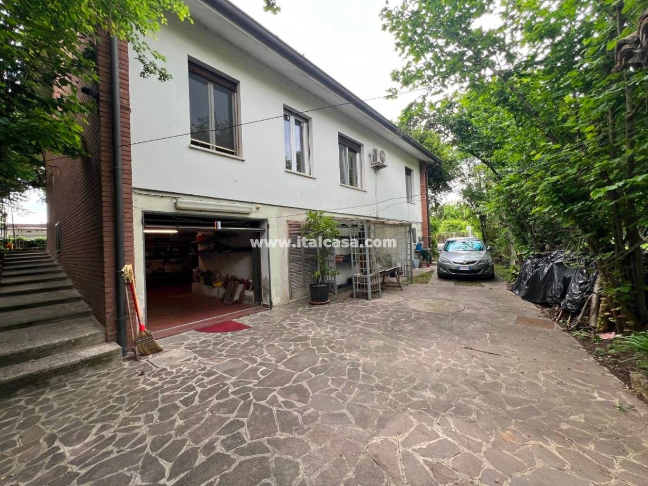 2 Schlafzimmer Villa in Curtatone, Italy, Nr. 353795