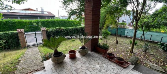 2 Schlafzimmer Villa in Curtatone, Italy, Nr. 353795 3