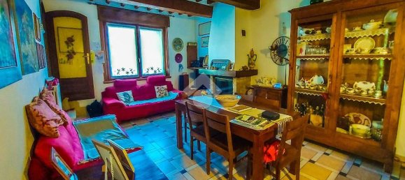 3 bedrooms Villa in Colorno, Italy No. 65469 4