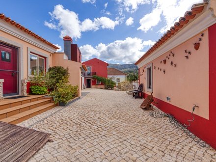 Gebäude in Cadaval, Portugal 620m², Nr. 53189