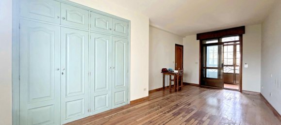 Edificio en Carral, Spain 453 m² No. 46959 4