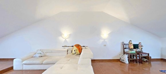 Edificio en Carral, Spain 453 m² No. 46959 13