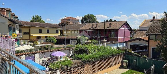 2 bedrooms Apartment in Santena, Italy No. 273224 2