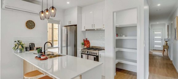 4 bedrooms House in White Rock, Australia No. 965 4